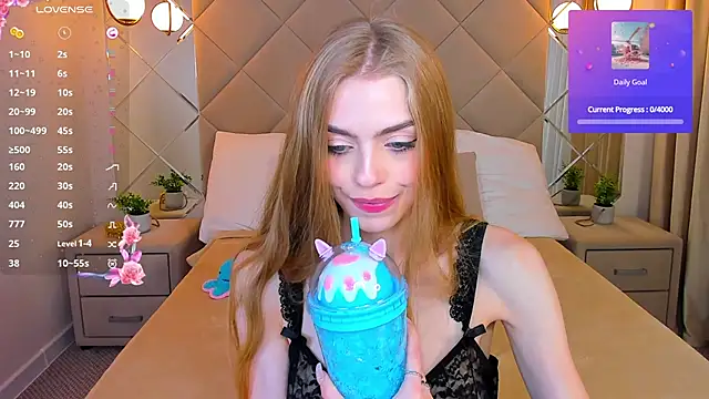 Snapshot of sayl0r_moon chatting on February 5, 2025, 12:31 am sayl0r moon online show from February 5, 2025, 12:31 am