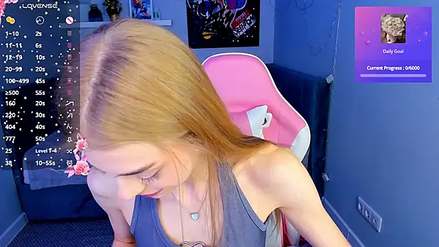 Snapshot of sayl0r_moon chatting on January 22, 2025, 12:38 am sayl0r moon online show from January 22, 2025, 12:38 am