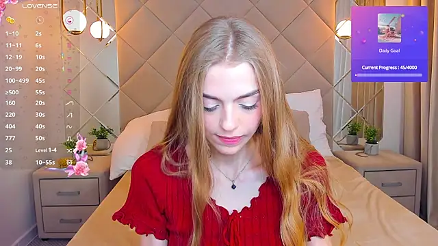 Snapshot of sayl0r_moon chatting on February 6, 2025, 12:54 am sayl0r moon online show from February 6, 2025, 12:54 am