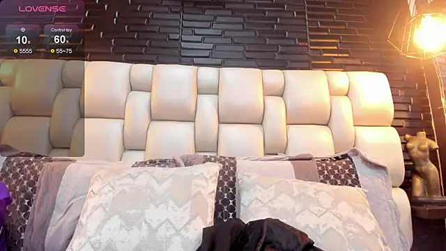 Snapshot of Salo_Heaven chatting on February 17, 2026, 1:41 pm Salo Heaven online show from February 17, 2026, 1:41 pm