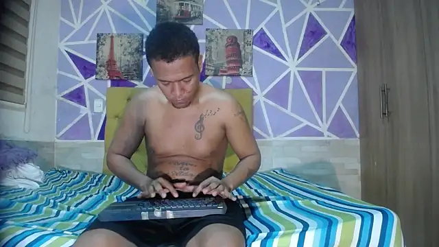 Snapshot of sharonx_morex chatting on April 19, 2026, 5:41 am sharonx morex online show from April 19, 2026, 5:41 am
