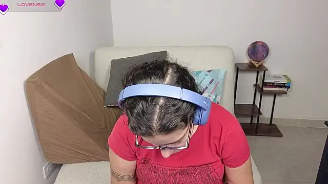 blue  moon  online show from January 15, 2026, 3:32 am