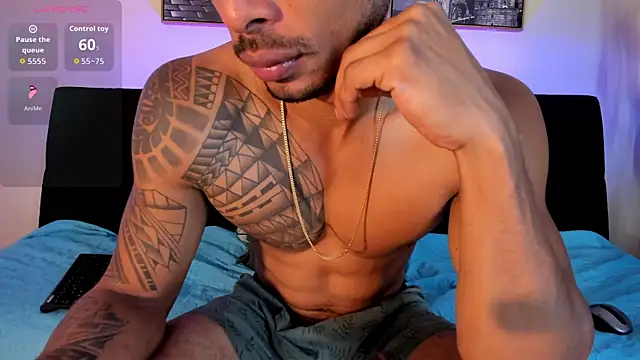 Snapshot of Sweet_Alessandre chatting on November 20, 2025, 7:14 pm Sweet Alessandre online show from November 20, 2025, 7:14 pm