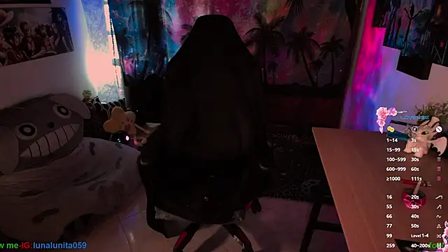 emma luna59 online show from October 28, 2025, 5:01 pm