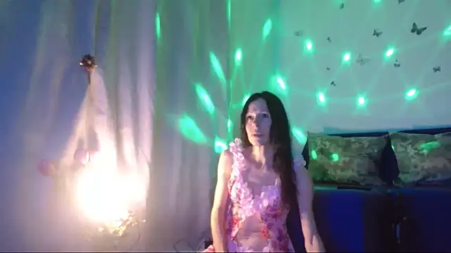 Snapshot of ElysaSun chatting on November 25, 2025, 7:03 pm ElysaSun online show from November 25, 2025, 7:03 pm