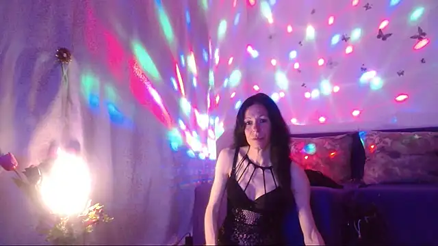 ElysaSun online show from April 30, 2026, 6:15 pm