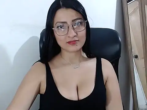 Snapshot of SavannaEvans001 chatting on November 12, 2025, 9:51 pm SavannaEvans001 online show from November 12, 2025, 9:51 pm