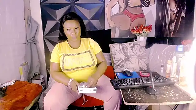 Snapshot of Ebonyfancyface chatting on June 25, 2026, 4:23 pm Ebonyfancyface online show from June 25, 2026, 4:23 pm