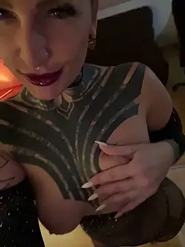 InkedBiitch online show from February 28, 2026, 5:51 am