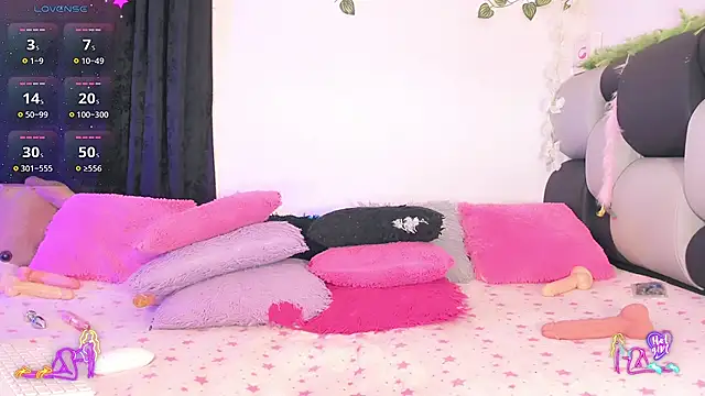 sabrinamossii online show from May 6, 2026, 9:19 pm