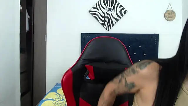 QueenSquirt  online show from March 1, 2026, 8:31 pm