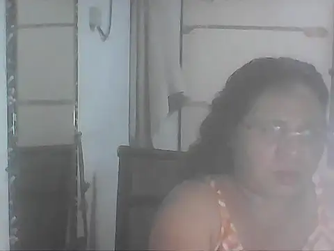 hotwet mama4uxx online show from November 11, 2025, 2:34 pm