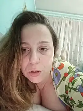 Snapshot of Emma96_hot chatting on August 4, 2026, 9:19 pm Emma96 hot online show from August 4, 2026, 9:19 pm