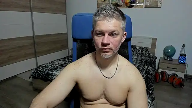 RobbyShawz online show from May 5, 2026, 4:15 am