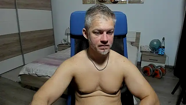 Snapshot of RobbyShawz chatting on August 1, 2026, 4:21 am RobbyShawz online show from August 1, 2026, 4:21 am