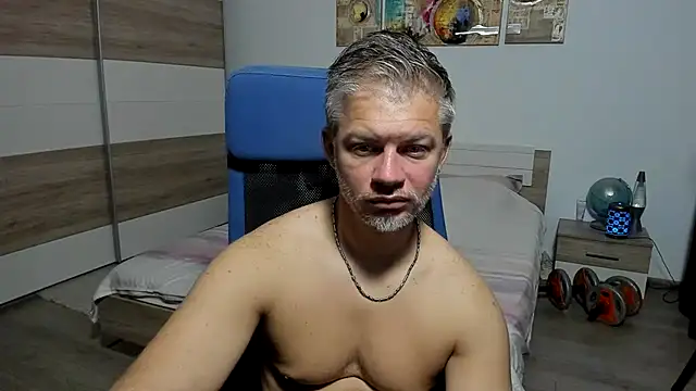 Snapshot of RobbyShawz chatting on July 21, 2026, 4:14 am RobbyShawz online show from July 21, 2026, 4:14 am