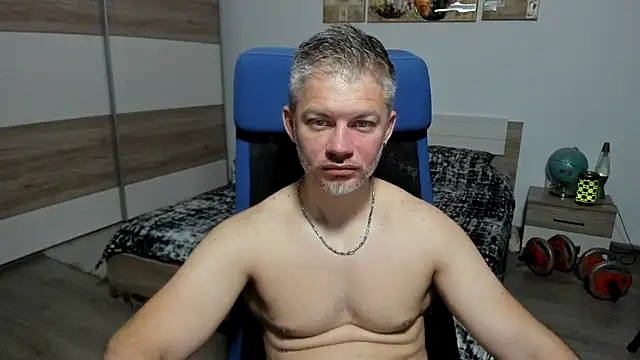 Snapshot of RobbyShawz chatting on June 19, 2026, 4:07 am RobbyShawz online show from June 19, 2026, 4:07 am