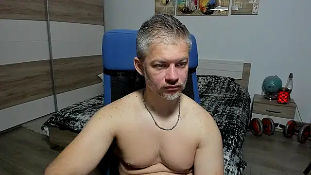 Snapshot of RobbyShawz chatting on June 26, 2026, 4:18 am RobbyShawz online show from June 26, 2026, 4:18 am