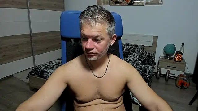 Snapshot of RobbyShawz chatting on July 10, 2026, 4:23 am RobbyShawz online show from July 10, 2026, 4:23 am