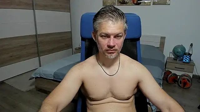 Snapshot of RobbyShawz chatting on June 11, 2026, 3:47 am RobbyShawz online show from June 11, 2026, 3:47 am