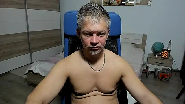 Snapshot of RobbyShawz chatting on July 16, 2026, 4:31 am RobbyShawz online show from July 16, 2026, 4:31 am