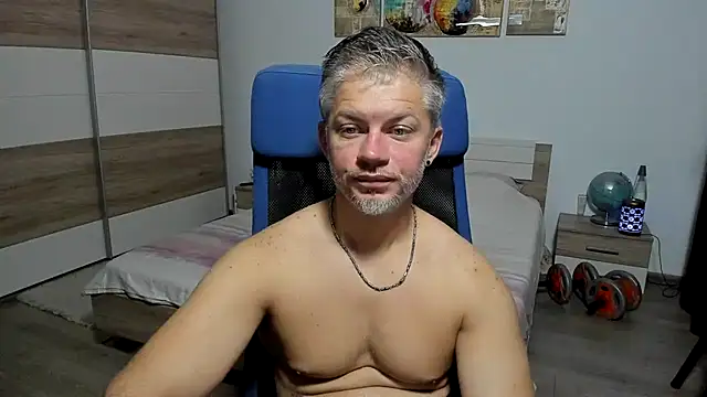 Snapshot of RobbyShawz chatting on July 24, 2026, 4:52 am RobbyShawz online show from July 24, 2026, 4:52 am