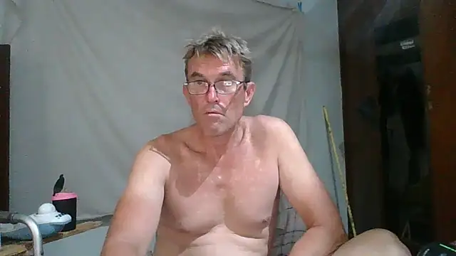Snapshot of xykenrah@xh chatting on April 4, 2026, 12:06 am xykenrahxh online show from April 4, 2026, 12:06 am