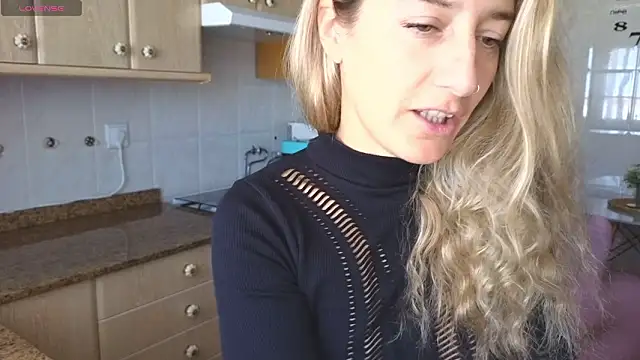 Lunamix online show from February 13, 2026, 11:43 am