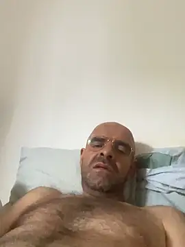 Snapshot of slim1976006 chatting on July 17, 2026, 5:04 am slim1976006 online show from July 17, 2026, 5:04 am