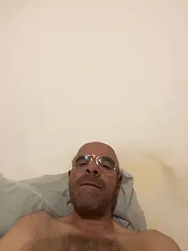 Snapshot of slim1976006 chatting on July 24, 2026, 2:07 am slim1976006 online show from July 24, 2026, 2:07 am