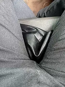 Royalk2030 online show from April 25, 2026, 3:31 am