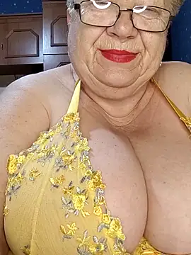 Snapshot of Lena_Gaby chatting on June 4, 2026, 2:38 am Lena Gaby online show from June 4, 2026, 2:38 am