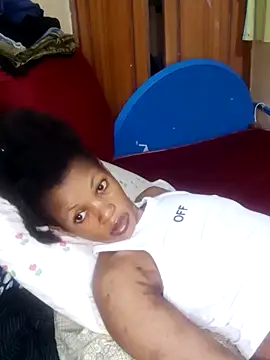 sexpetite online show from November 19, 2025, 2:44 am