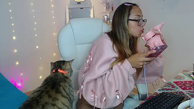 Snapshot of Gabi_morales chatting on November 12, 2025, 6:39 am Gabi morales online show from November 12, 2025, 6:39 am