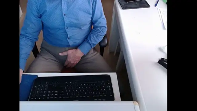 Snapshot of dutchpornking chatting on November 14, 2025, 7:56 am dutchpornking online show from November 14, 2025, 7:56 am