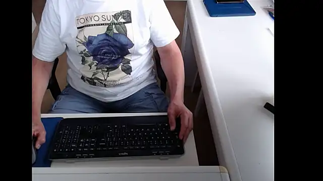 Snapshot of dutchpornking chatting on June 13, 2026, 7:06 am dutchpornking online show from June 13, 2026, 7:06 am