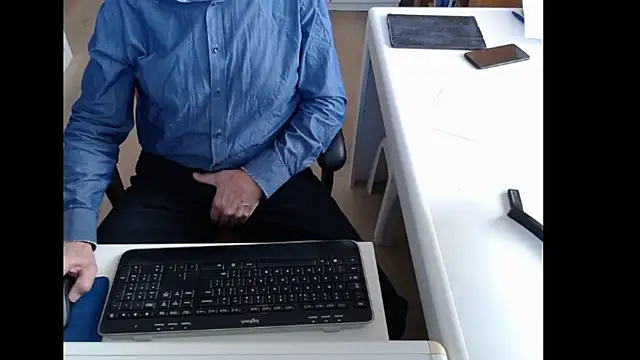 Snapshot of dutchpornking chatting on November 20, 2025, 8:37 am dutchpornking online show from November 20, 2025, 8:37 am