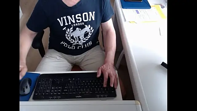 Snapshot of dutchpornking chatting on May 31, 2026, 7:03 am dutchpornking online show from May 31, 2026, 7:03 am