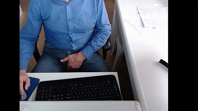 Snapshot of dutchpornking chatting on November 1, 2025, 9:14 am dutchpornking online show from November 1, 2025, 9:14 am