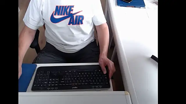 Snapshot of dutchpornking chatting on July 7, 2026, 6:05 am dutchpornking online show from July 7, 2026, 6:05 am