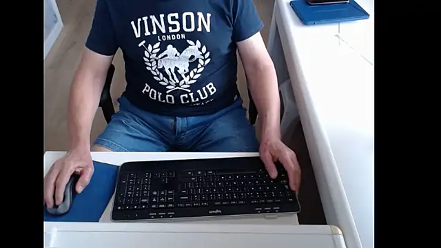 Snapshot of dutchpornking chatting on August 2, 2026, 9:40 am dutchpornking online show from August 2, 2026, 9:40 am