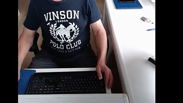 Snapshot of dutchpornking chatting on July 18, 2026, 6:44 am dutchpornking online show from July 18, 2026, 6:44 am