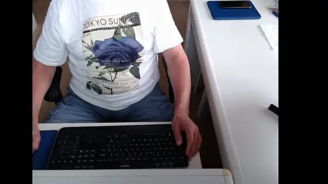 Snapshot of dutchpornking chatting on June 12, 2026, 6:33 am dutchpornking online show from June 12, 2026, 6:33 am