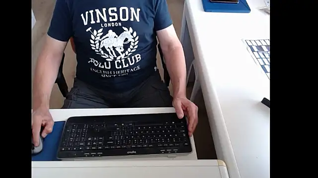Snapshot of dutchpornking chatting on July 1, 2026, 7:09 am dutchpornking online show from July 1, 2026, 7:09 am
