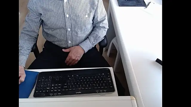dutchpornking online show from April 30, 2026, 6:09 am