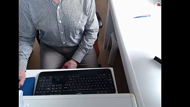 Snapshot of dutchpornking chatting on May 20, 2026, 6:54 am dutchpornking online show from May 20, 2026, 6:54 am