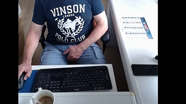 Snapshot of dutchpornking chatting on June 17, 2026, 6:57 am dutchpornking online show from June 17, 2026, 6:57 am