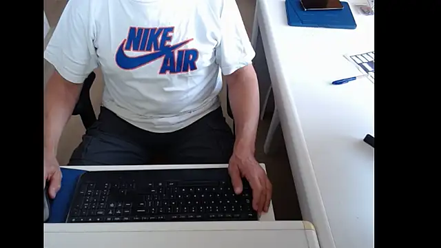 Snapshot of dutchpornking chatting on July 2, 2026, 6:08 am dutchpornking online show from July 2, 2026, 6:08 am