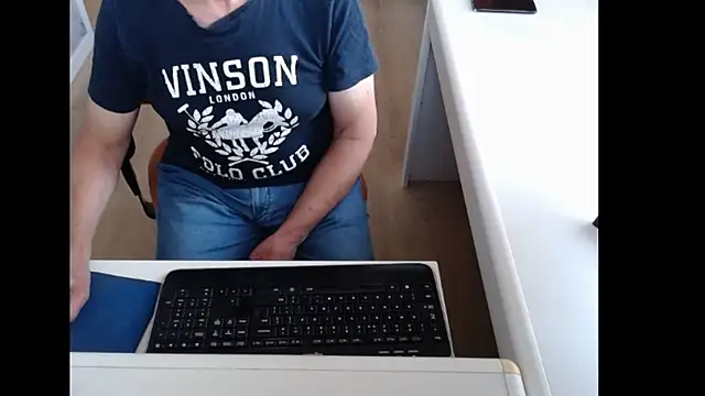Snapshot of dutchpornking chatting on July 29, 2026, 6:34 am dutchpornking online show from July 29, 2026, 6:34 am