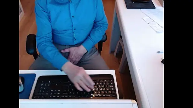 dutchpornking online show from January 19, 2026, 8:18 am